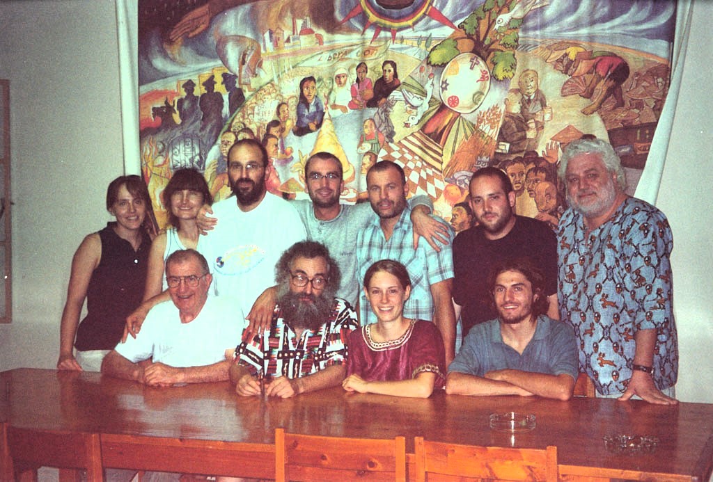 Con padre Marano e altri volontari del Centro Giovani Con padre Marano e altri volontari del Centro Giovani