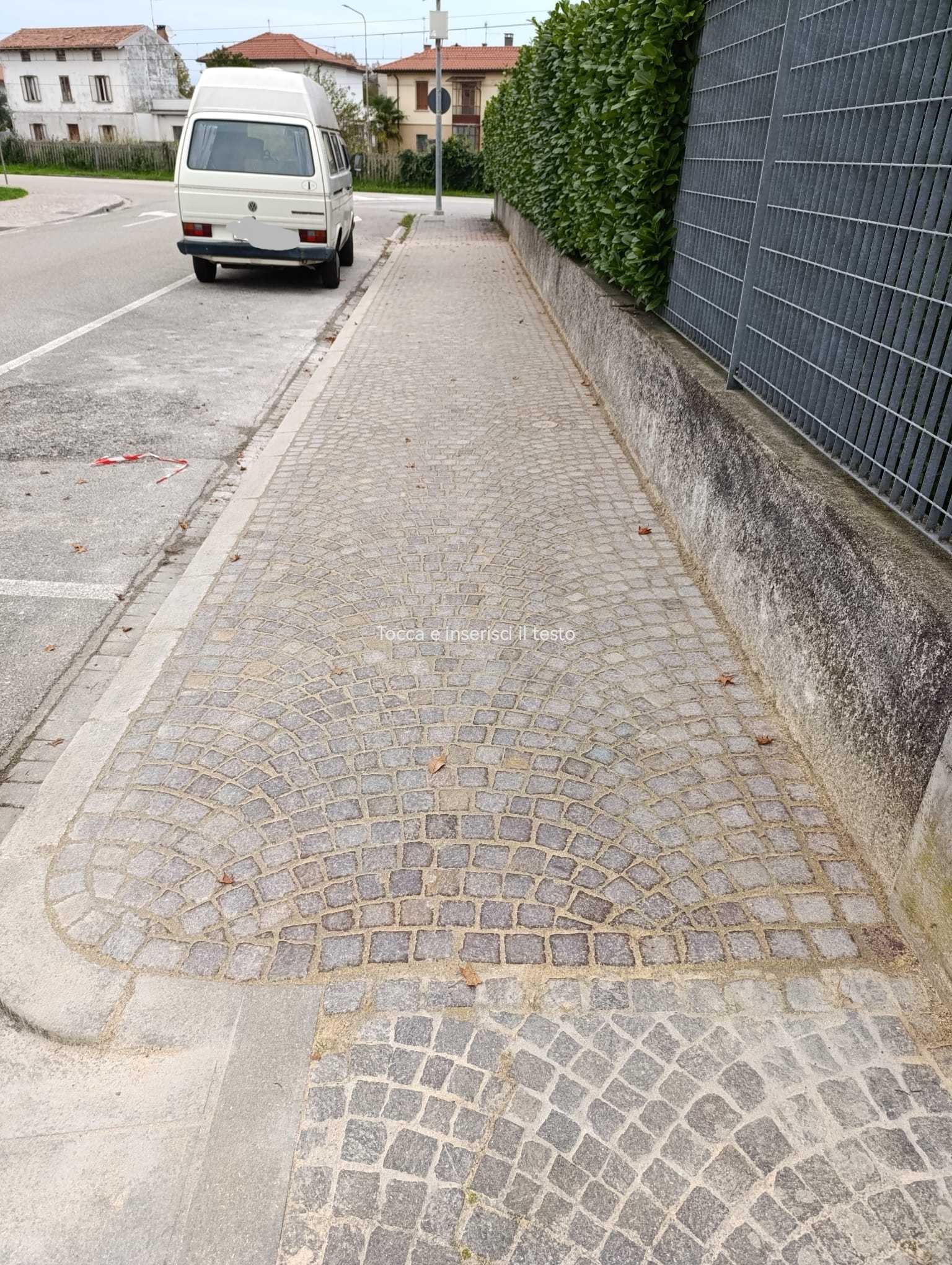 Nuovi marciapiedi via Spalato (4) Nuovi marciapiedi via Spalato