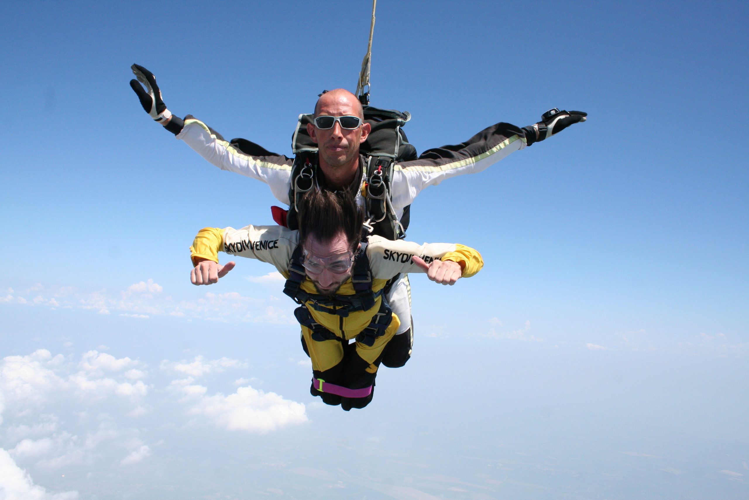 skydiving skydiving