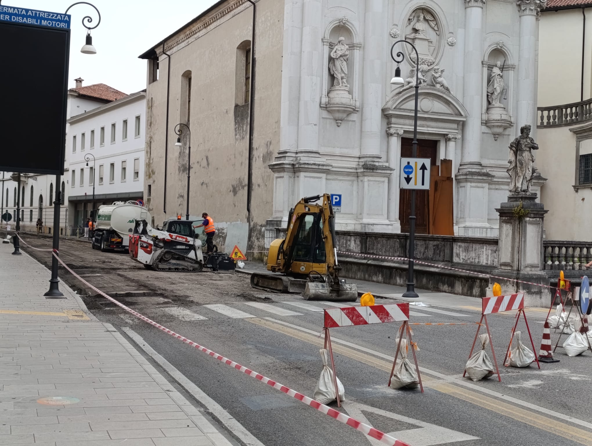 via treppo asfalto via treppo asfalto