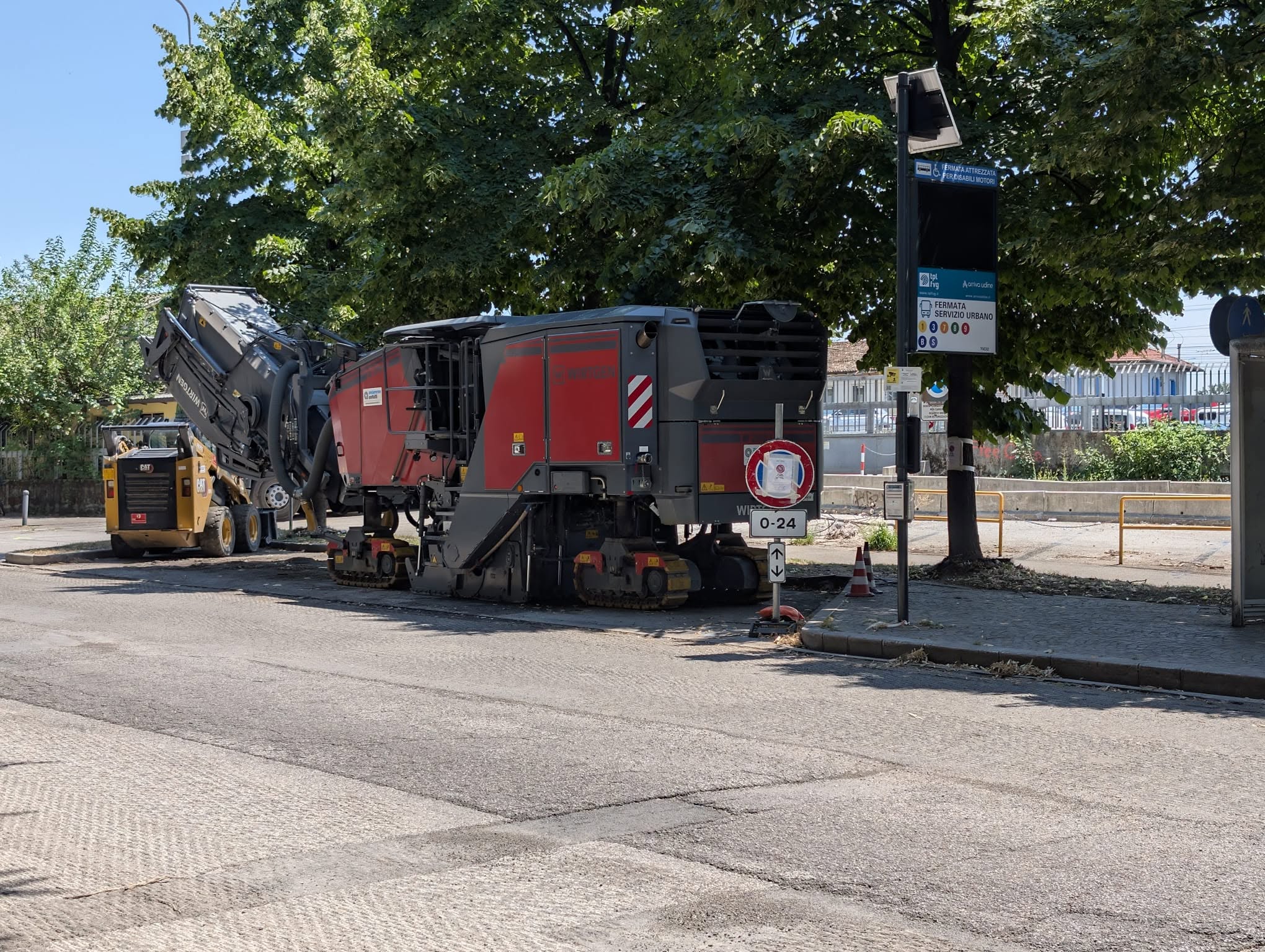 viale eruropa unita asfalto 1 viale eruropa unita asfalto 1