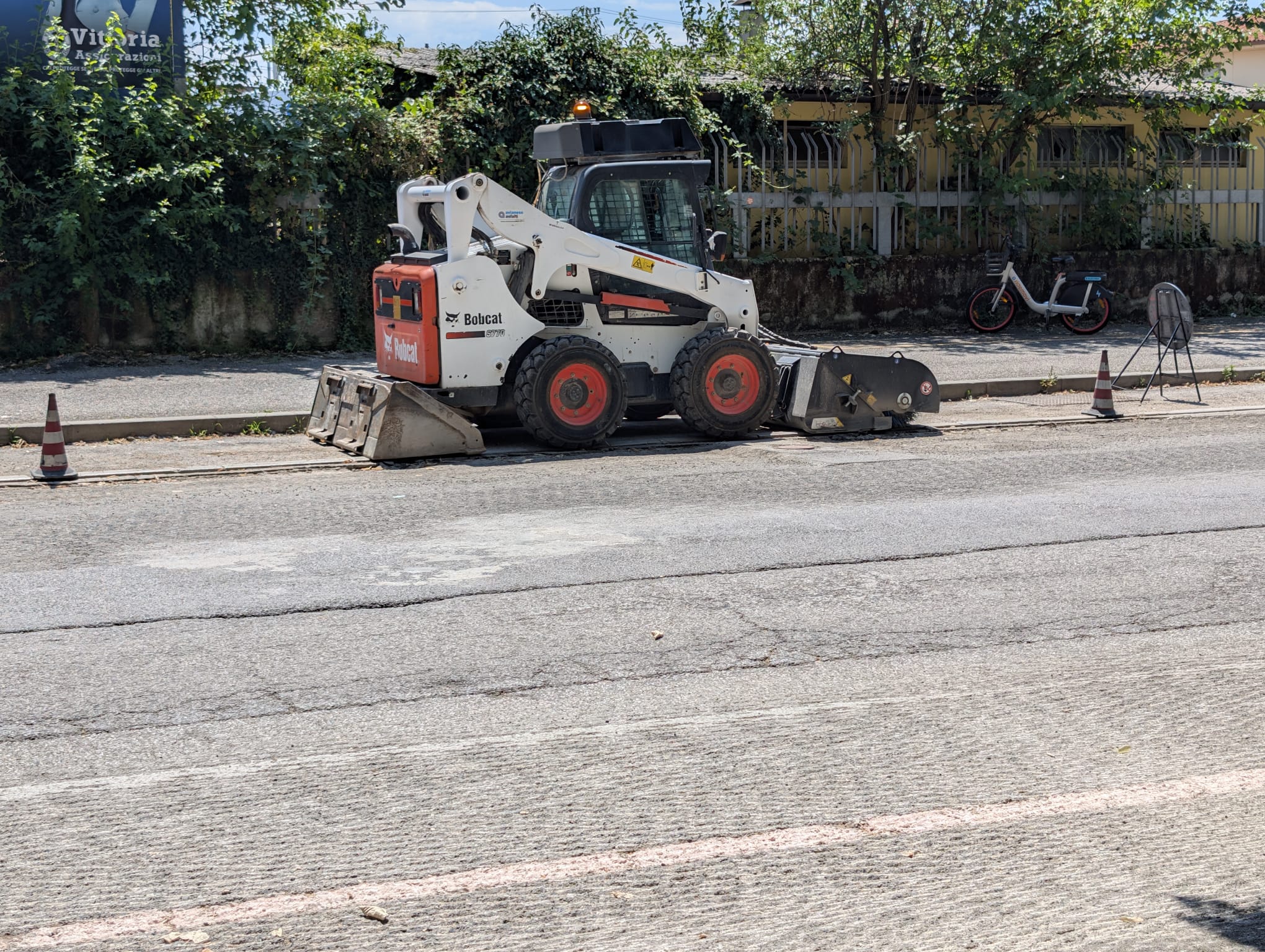 viale europa unita asfalto