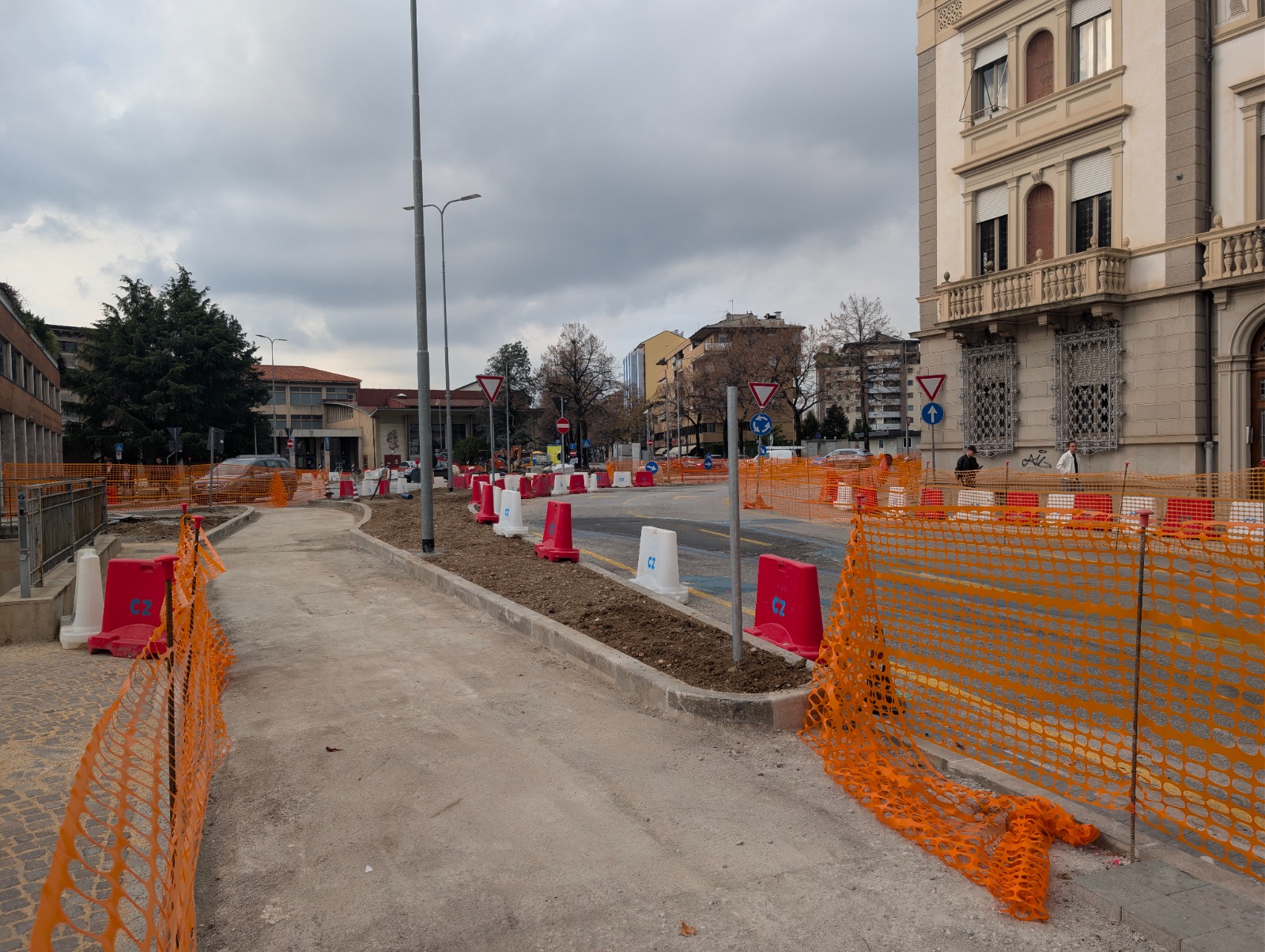piazzale cavedalis 2 piazzale cavedalis 1