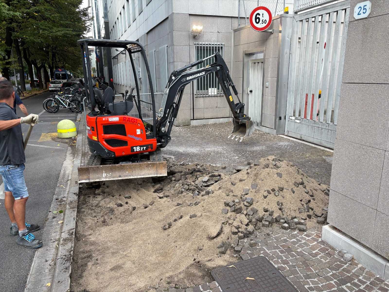 passo carraio questura viale venezia