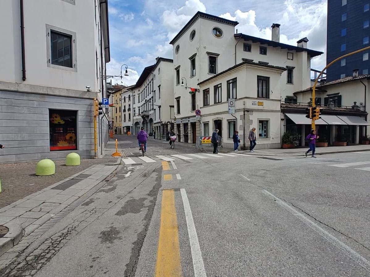 via Poscolle Alta
