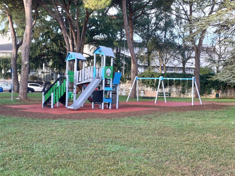 I nuovi giochij nell'area verde Mc Bride