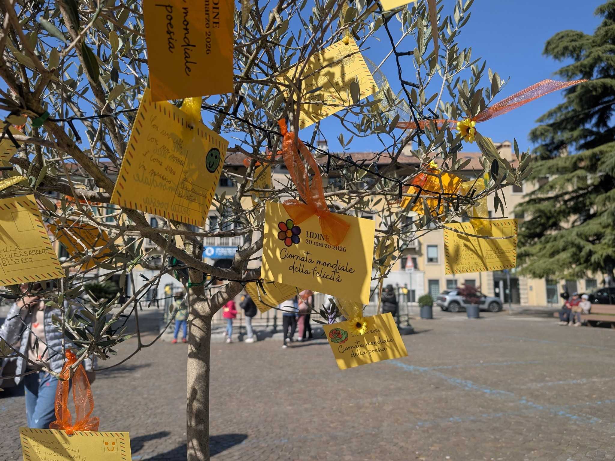 giornata felicità e poesia piazza garibaldi 1 giornata felicità e poesia piazza garibaldi