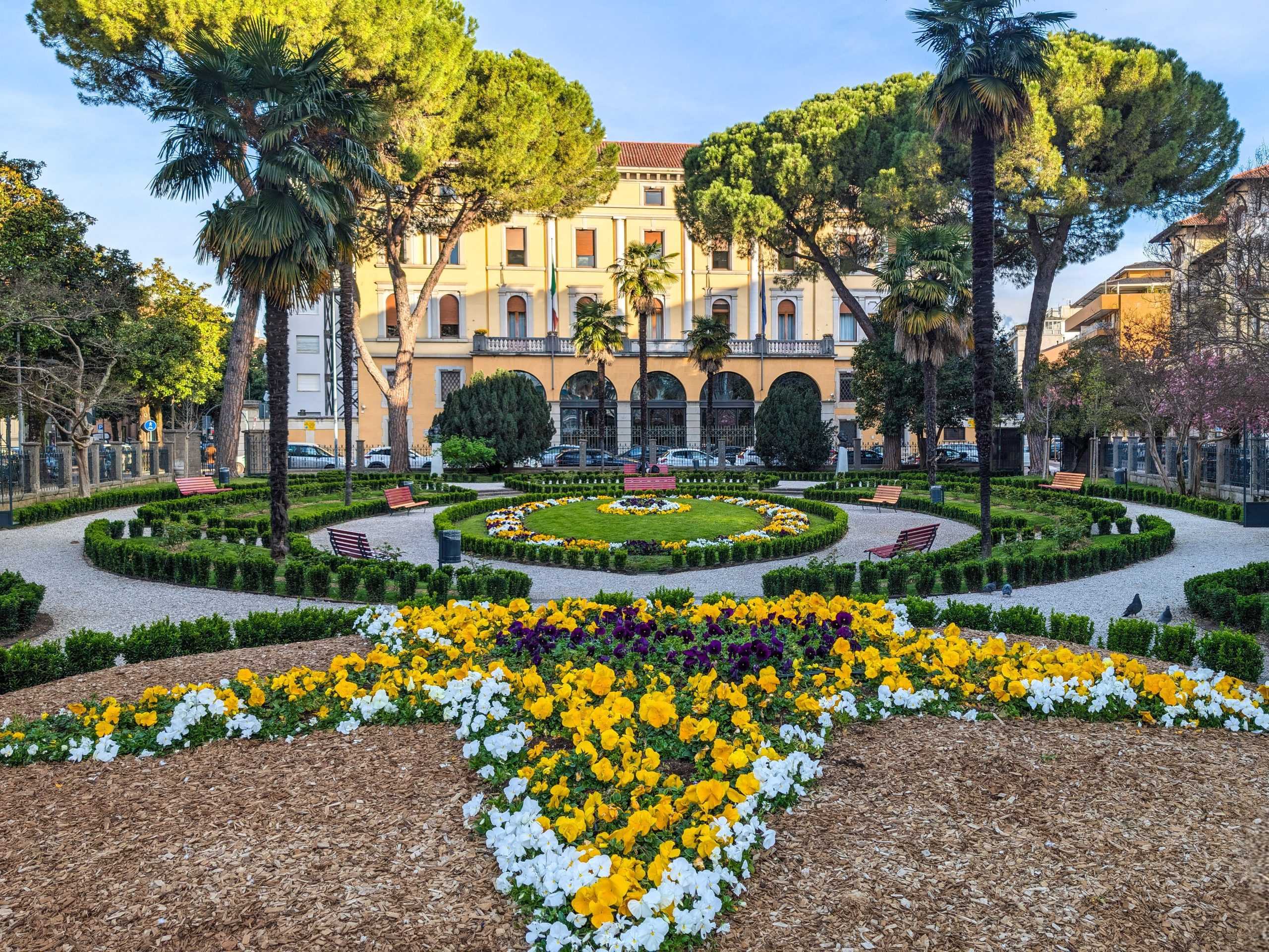 Più tutela per la salute e il nostro patrimonio: divieto di fumo e alcool in 5 giardini storici