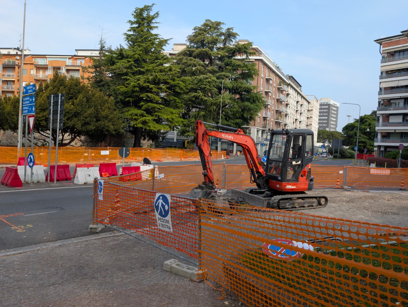 rotonda via della vittoria